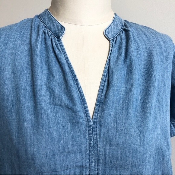 Madewell Blouse Womens Size XXS Blue Chambray Short Sleeve V Neck Oversized Boxy - Picture 2 of 11